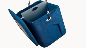 AEROSTUFFY Box M blau geöffnet mit Trennwand und eingehängtem Deckel