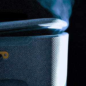 AEROSTUFFY M Dampf steigt aus der Isolierbox auf