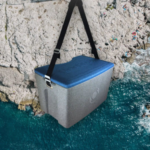 Stammkundenangebot mit AEROSTUFFY L in blau und grau haengend mit Meer