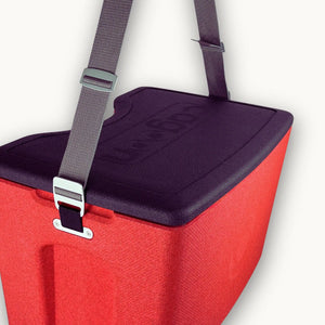 Stammkundenangebot mit AEROSTUFFY L in rot und schwarz geschlossen mit Gurt Nahaufnahme