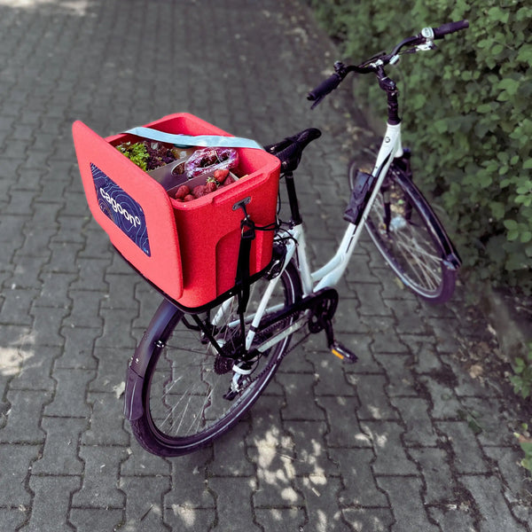 AEROSTUFFY M BIKE rot gefüllt mit Lebensmittel