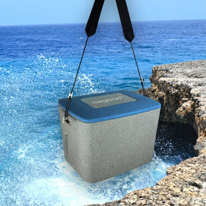 Stammkundenangebot mit AEROSTUFFY M in blau und grau haengend mit Meer